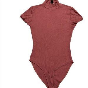 FOREVER 21 RIBBED TURTLE NECK BODYSUIT